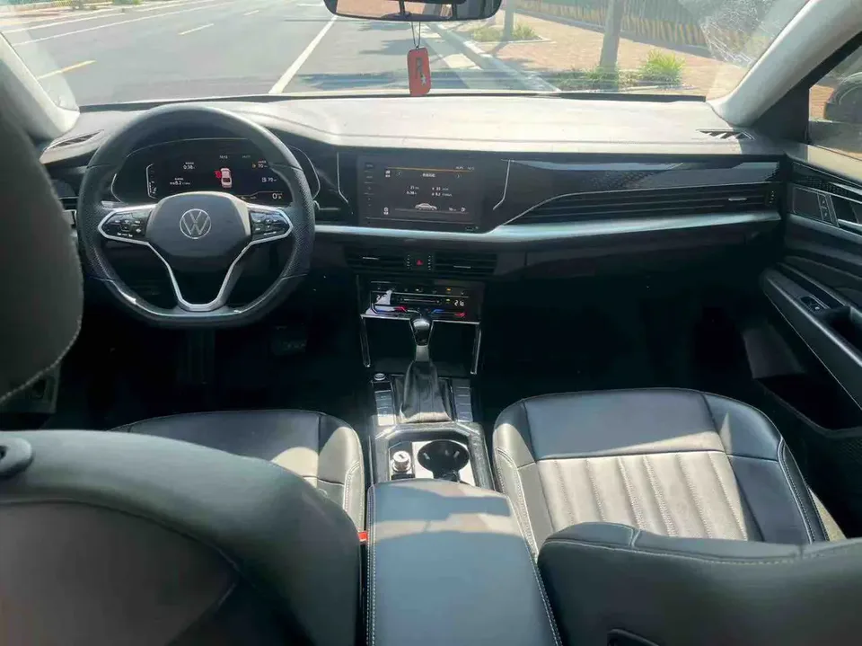Volkswagen Passat Passat 2023 330TSI Star Elite Edition 2023 — миниатюра 4