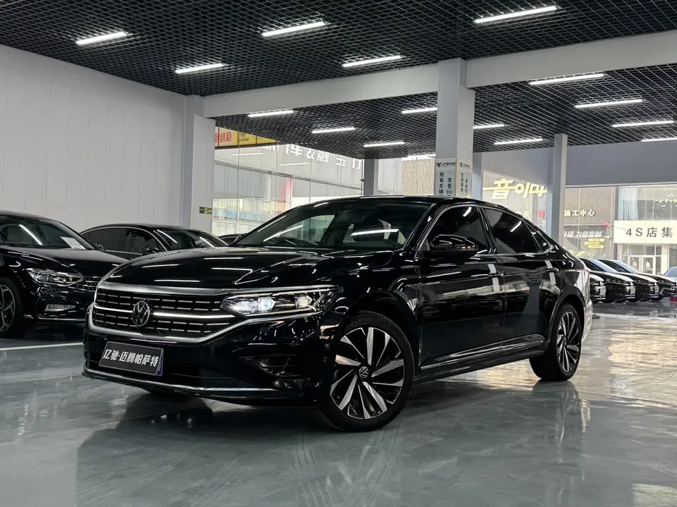 Volkswagen Passat 2022