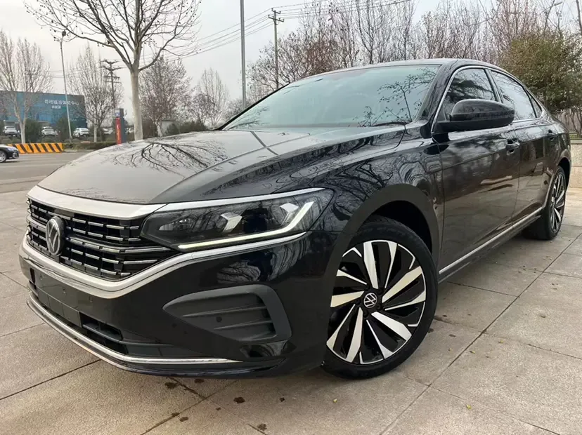 Volkswagen Passat 2023