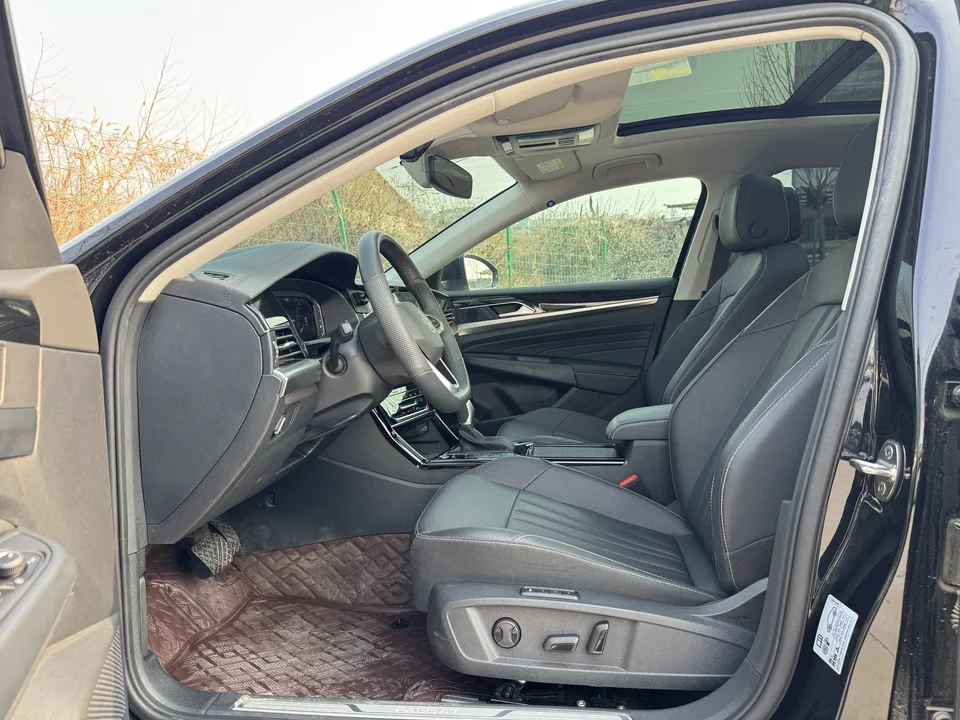 Volkswagen Passat Passat 2025 Outstanding Model 380TSI Dragon Glory Edition 2025 — миниатюра 5
