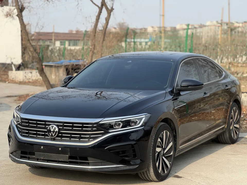 Volkswagen Passat 2025