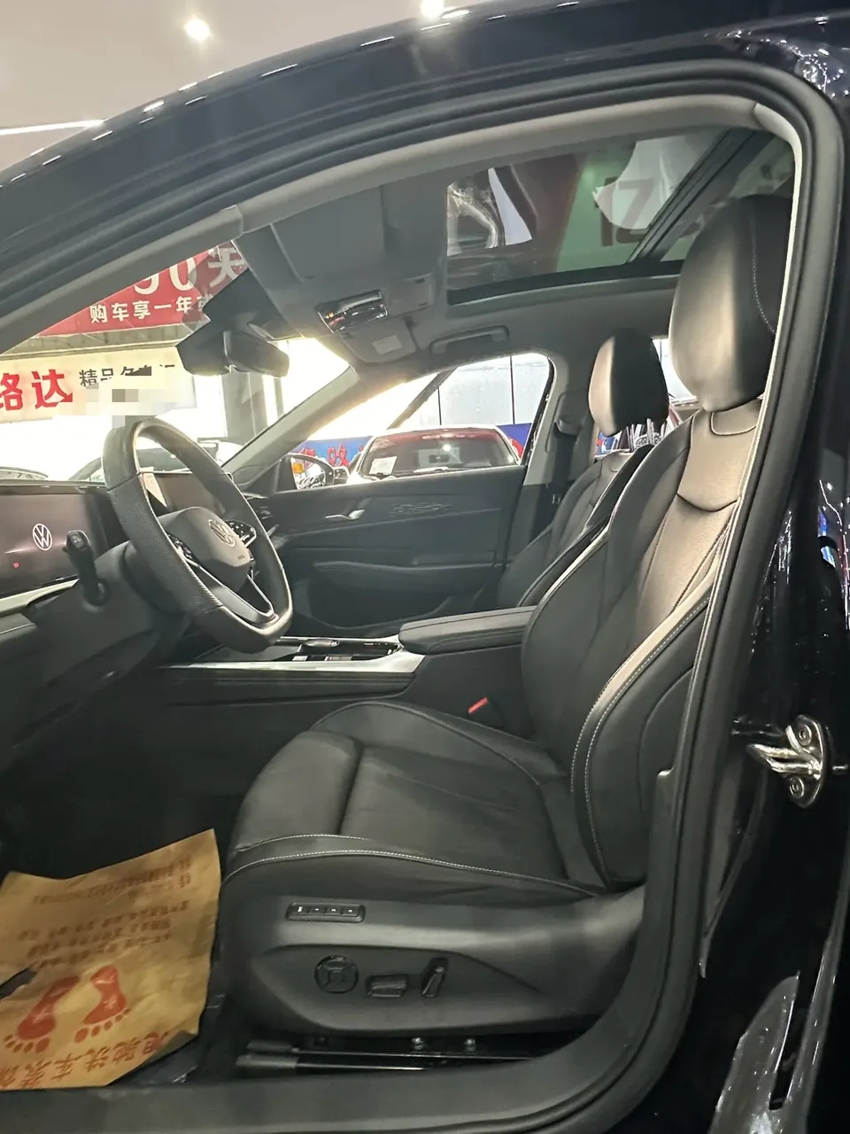 Volkswagen Passat Passat 2025 Pro 380TSI Dragon Edition 2024 — миниатюра 3