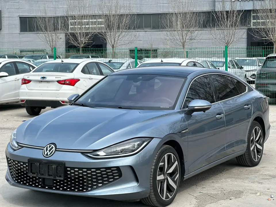 Volkswagen Lamando Lingdu Lingdu L 280TSI DSG Cool Edition 2023 — фото 1, купить с доставкой в Москву