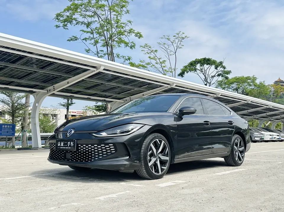 Volkswagen Lamando 2024 Lingdu Lingdu L 280TSI DSG Cool Edition 2024 — фото 1, купить с доставкой в Москву