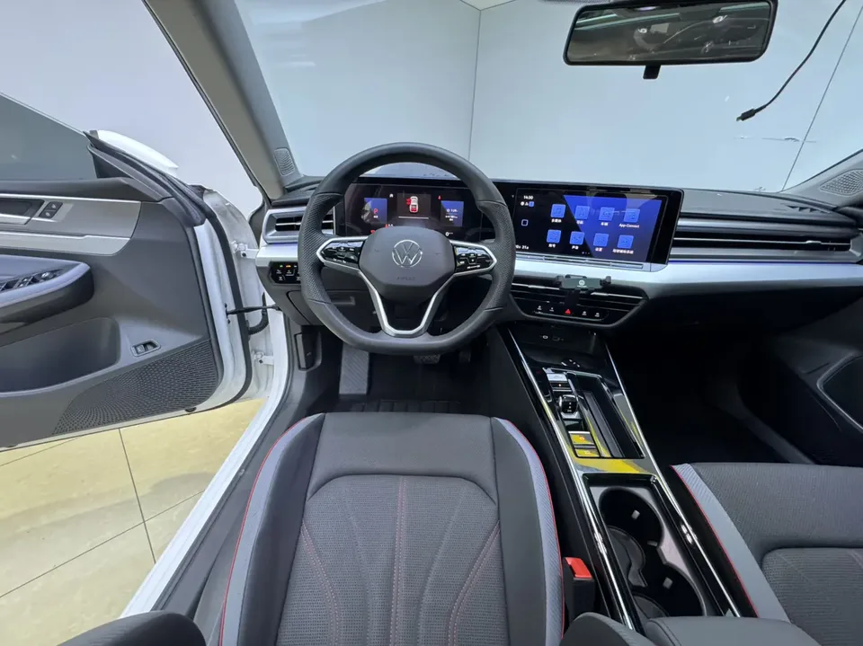 Volkswagen Lamando Lingdu 2022 Lingdu L 280TSI DSG Cool Edition 2023 — thumbnail 5