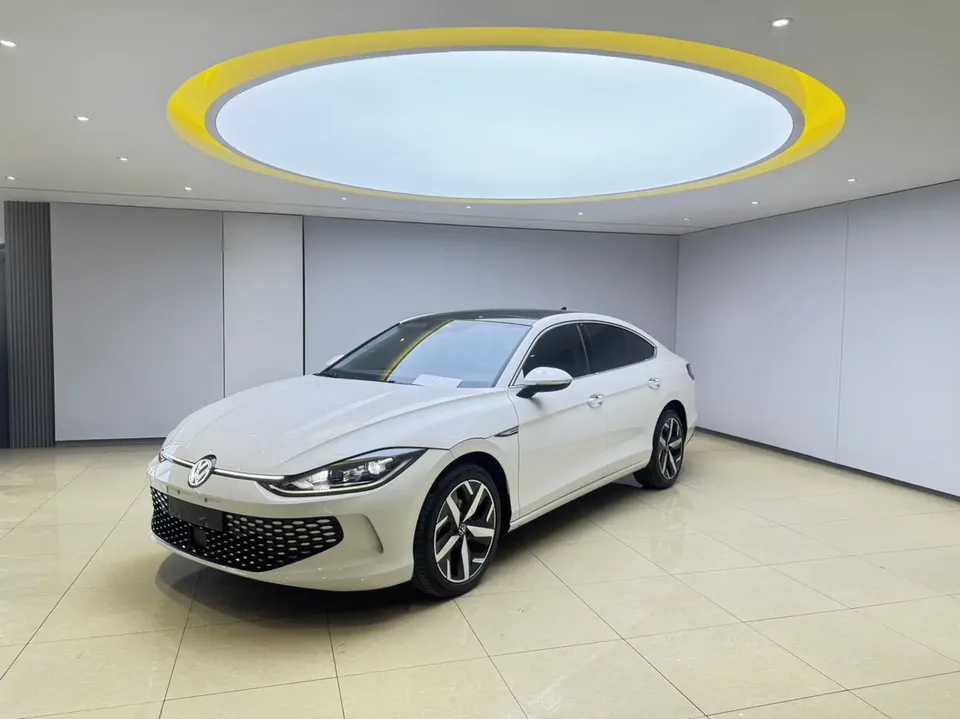 Volkswagen Lamando Lingdu 2022 Lingdu L 280TSI DSG Cool Edition 2023 — photo 1, buy with delivery to Moscow