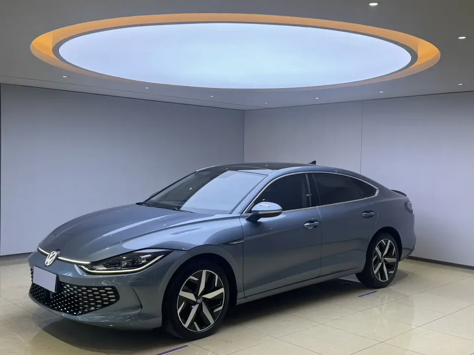 Volkswagen Lamando Lingdu L 280TSI DSG Hot Edition 2022 — фото 1, купить с доставкой в Москву