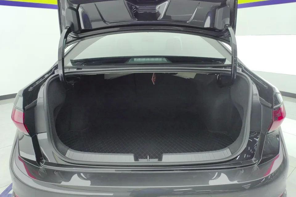 Volkswagen Sagitar Sagitar 300TSI DSG Beyond Edition 2024 — миниатюра 5