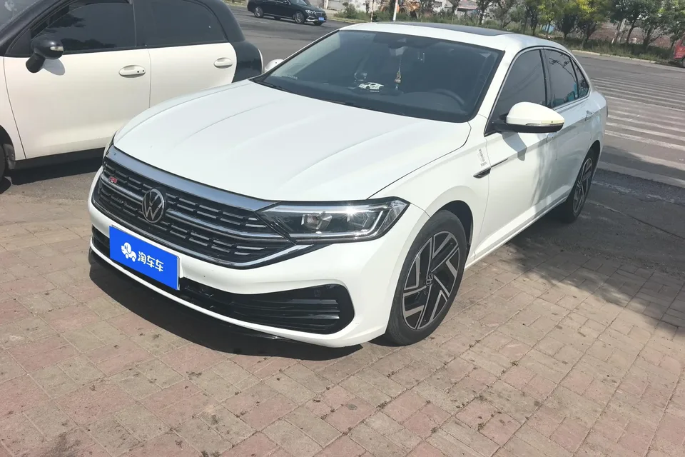 Volkswagen Sagitar 2023