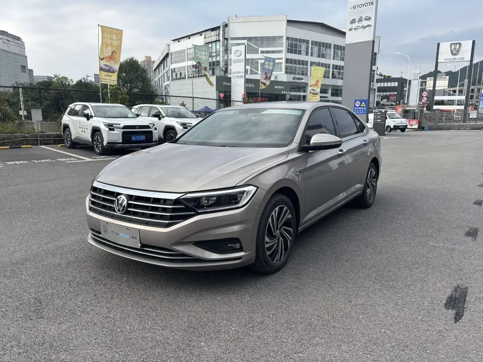 Volkswagen Sagitar 2022