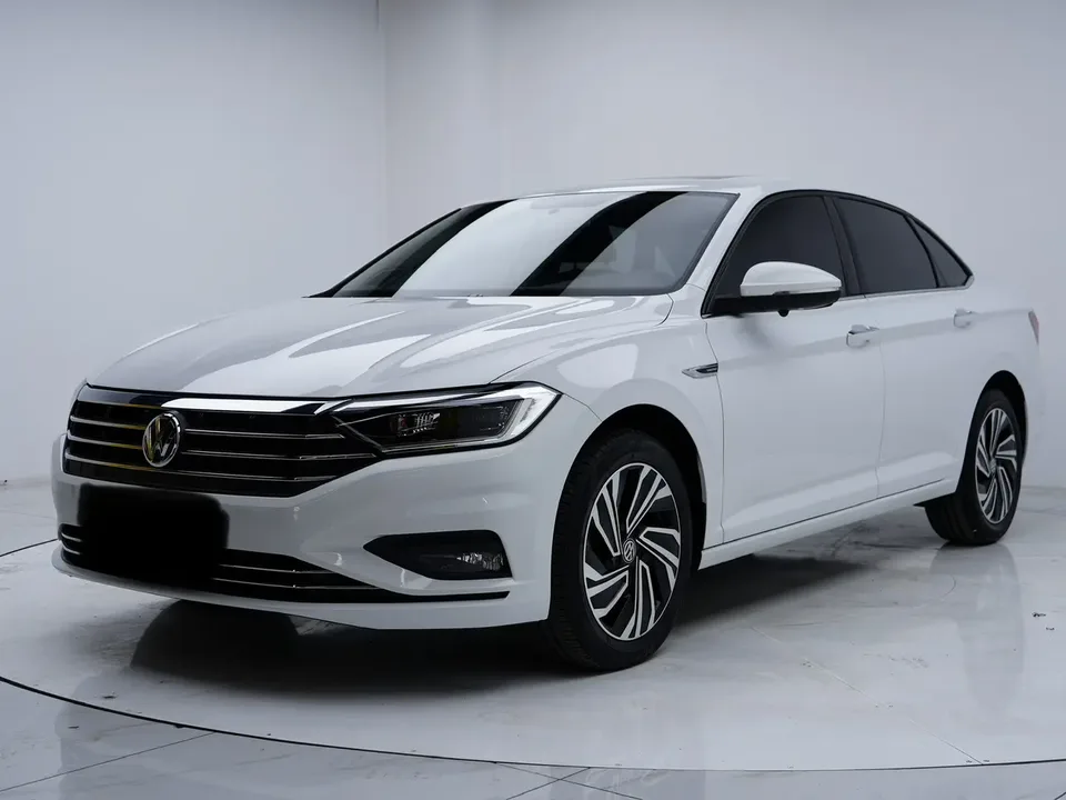 Volkswagen Sagitar 2022