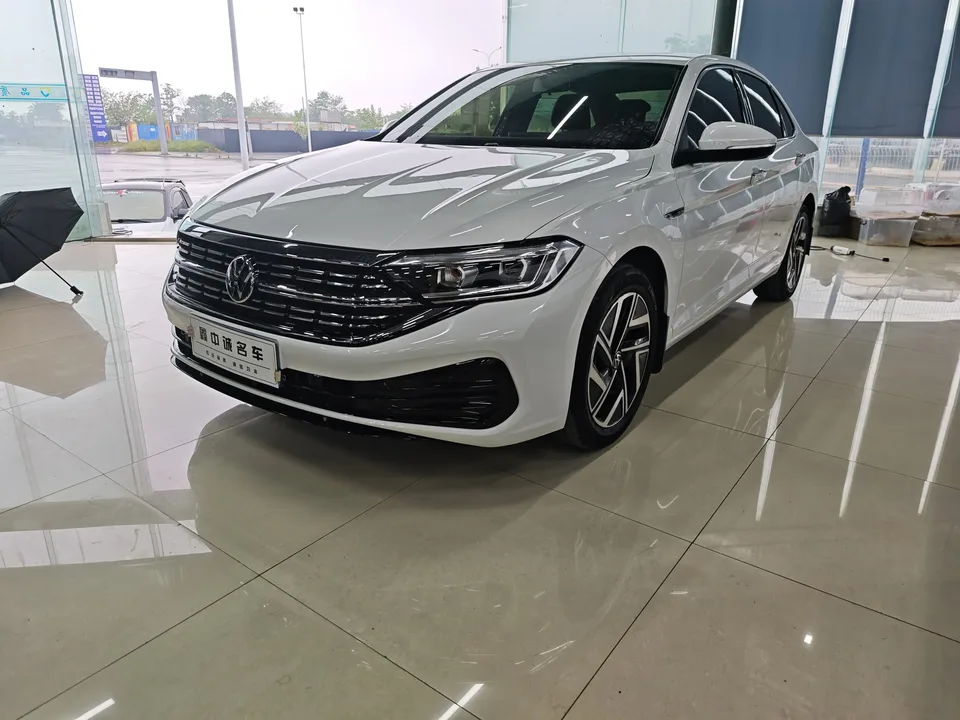 Volkswagen Sagitar 2023
