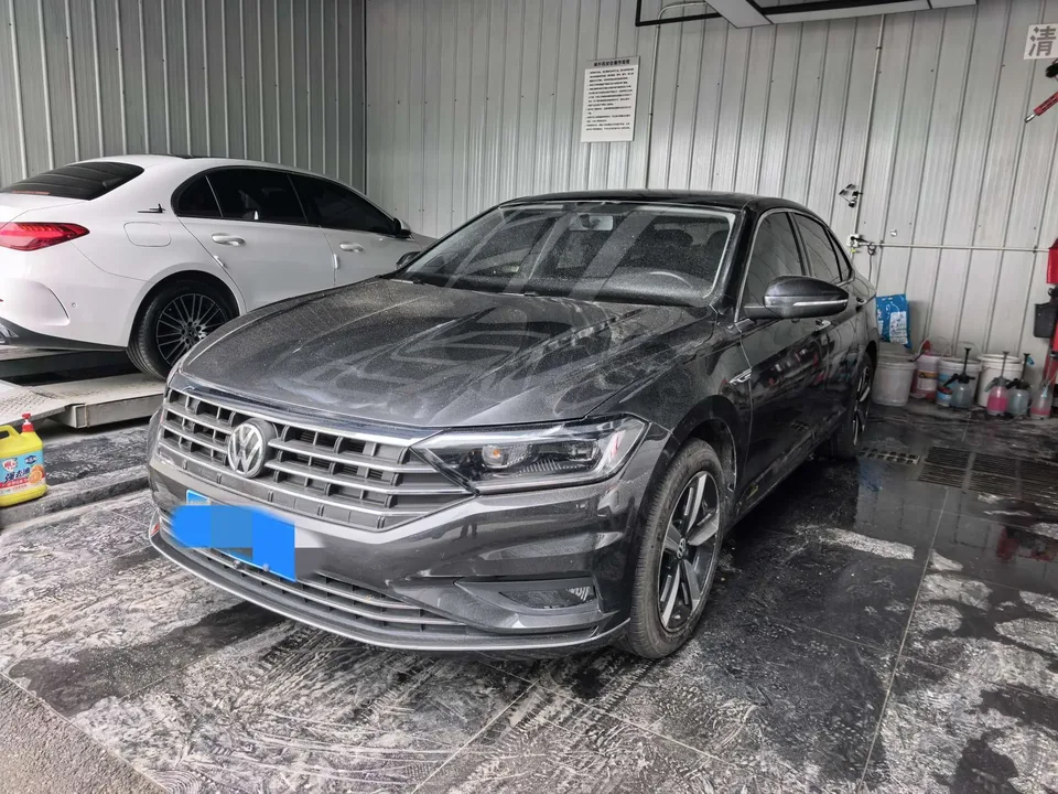 Volkswagen Sagitar 2022