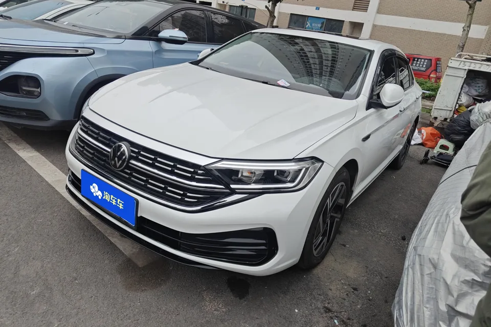 Volkswagen Sagitar 2023 Sagitar 280TSI DSG Beyond Edition Plus 2022 — фото 1, купить с доставкой в Москву