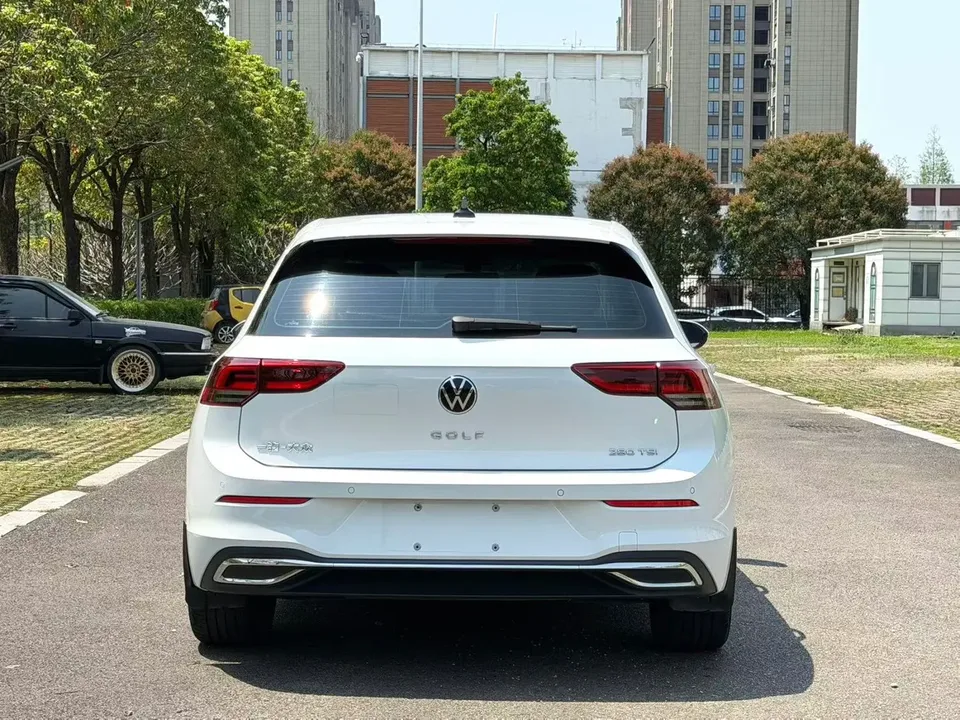 Volkswagen Golf Golf 2021 280TSI DSG R-Line 2023 — миниатюра 2