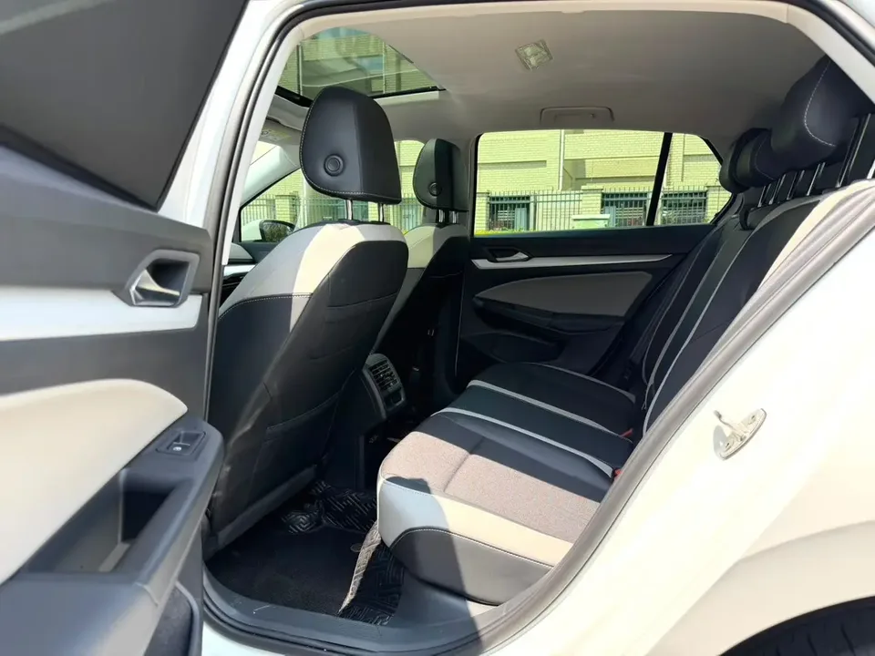 Volkswagen Golf Golf 2021 280TSI DSG R-Line 2023 — миниатюра 3