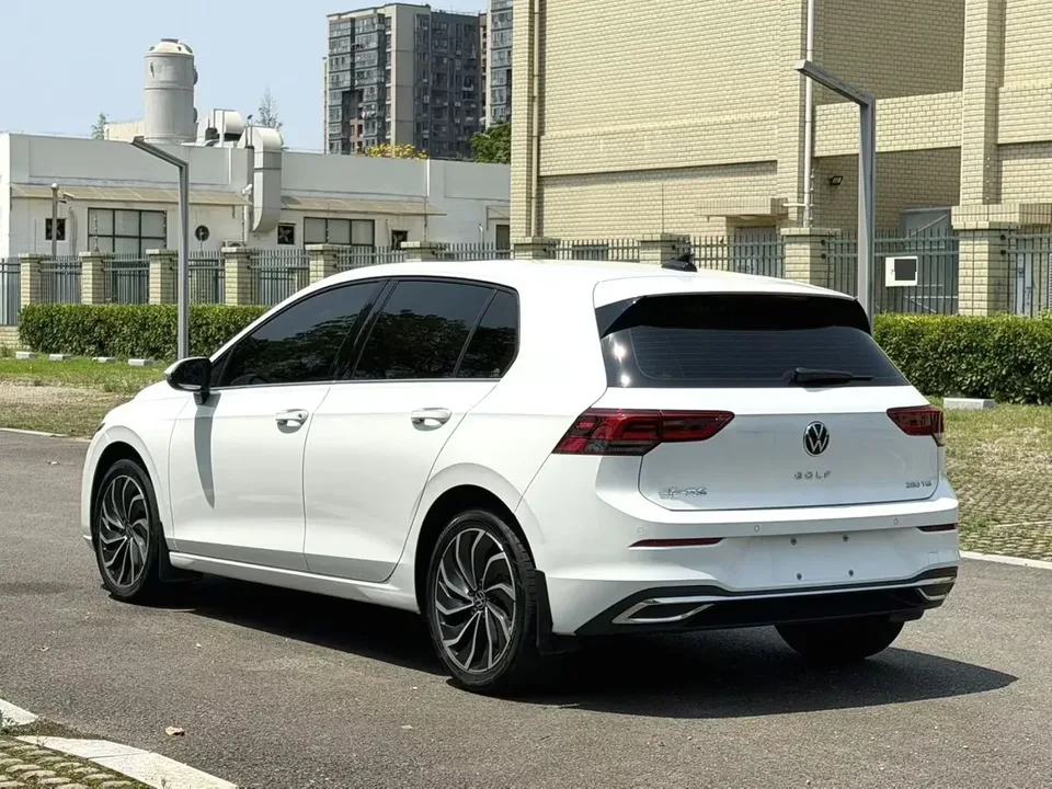 Volkswagen Golf Golf 2021 280TSI DSG R-Line 2023 — миниатюра 4