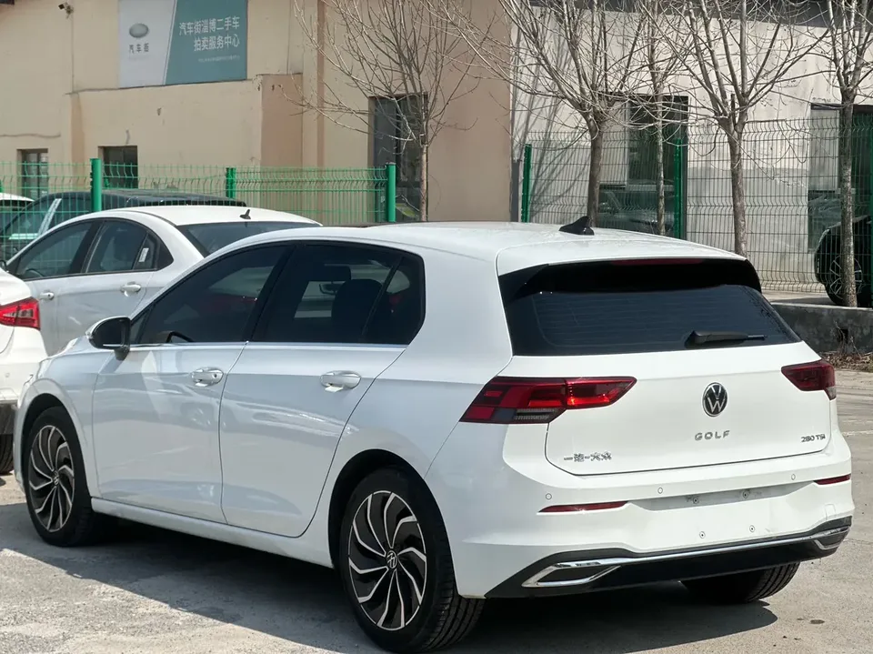 Volkswagen Golf facelift 280TSI DSG Pro 2023 — миниатюра 4