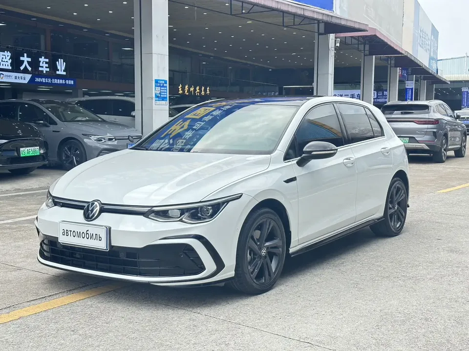 Volkswagen Golf Golf 2021 280TSI DSG R-Line 2022 — фото 1, купить с доставкой в Москву