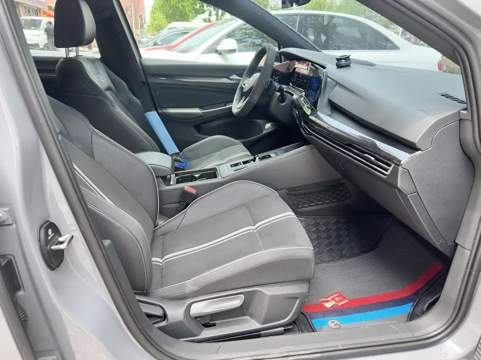 Volkswagen Golf Golf 2023 280TSI DSG R-Line Lite 2023 — миниатюра 4