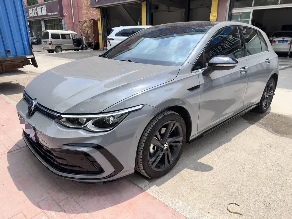 Volkswagen Golf Golf 2023 280TSI DSG R-Line Lite 2023 — фото 1, купить с доставкой в Москву
