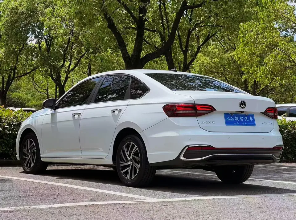 Volkswagen Lavida Lavida 2023 1.5L automatic full version 2022 — миниатюра 2