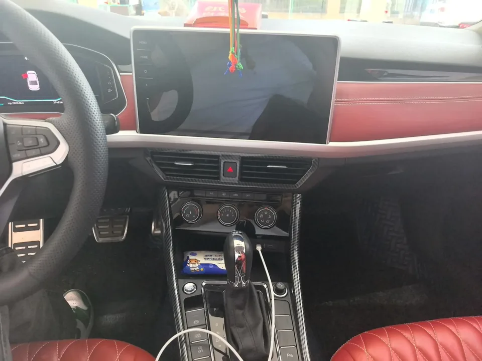 Volkswagen Bora Bora 2024 200TSI DSG Joy Travel PRO Edition 2024 — thumbnail 2