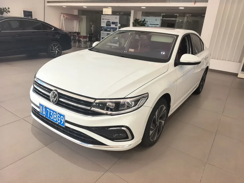 Volkswagen Bora Bora 2024 200TSI DSG Joy Travel PRO Edition 2024 — photo 1, buy with delivery to Moscow