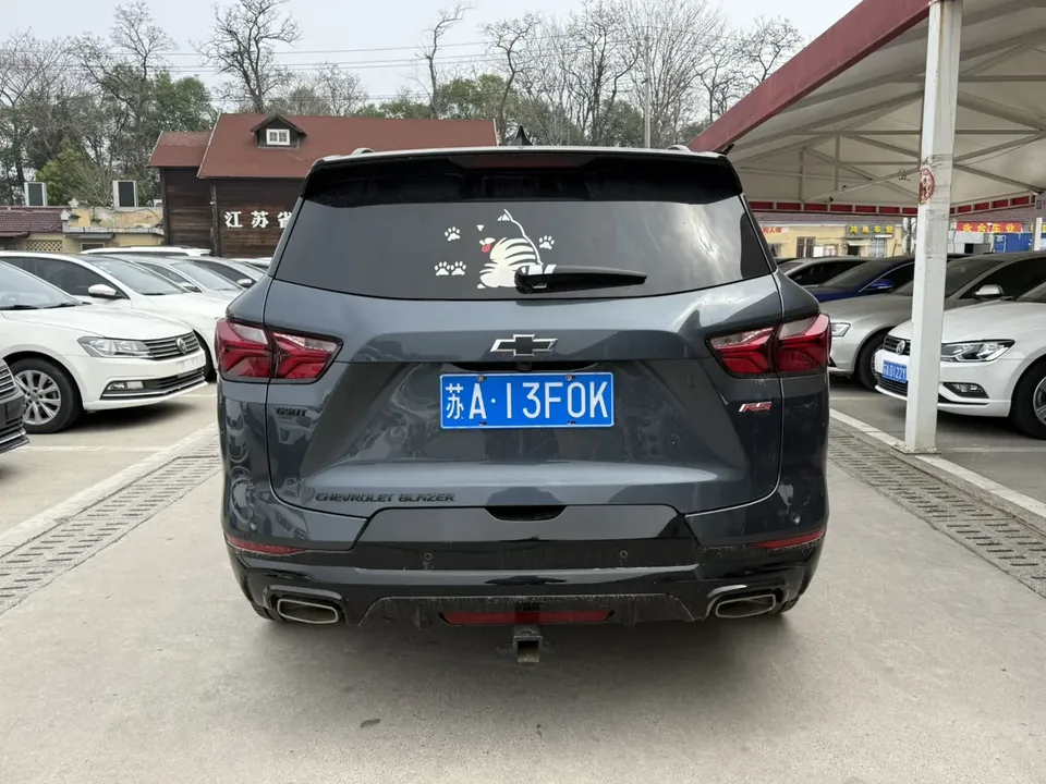 Chevrolet Pioneer Trailblazer 2022 mild hybrid 650T RS Twin-Clutch four-wheel drive 7-seat engine version 2022 — миниатюра 2