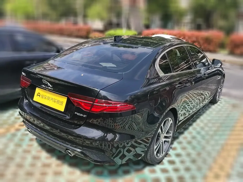 Jaguar XEL 2.0T 250PS R-DYNAMIC S aggressive sports version 2022 — миниатюра 4