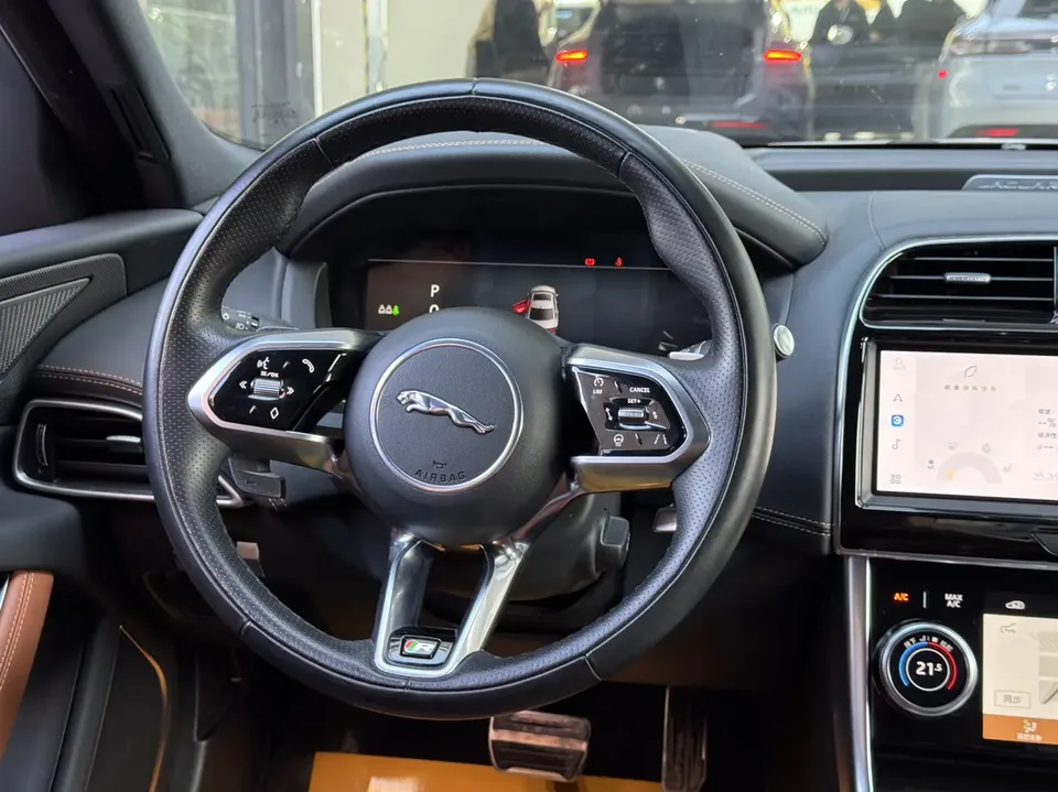 Jaguar XEL Jaguar XEL 2024 2.0T 250PS R-DYNAMIC S aggressive sports version 2023 — миниатюра 4