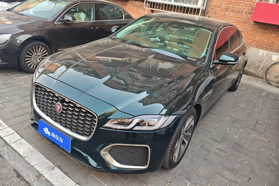 Jaguar XFL 2.0T P200 Two-wheel drive Elite Deluxe Edition 2023 — фото 1, купить с доставкой в Москву