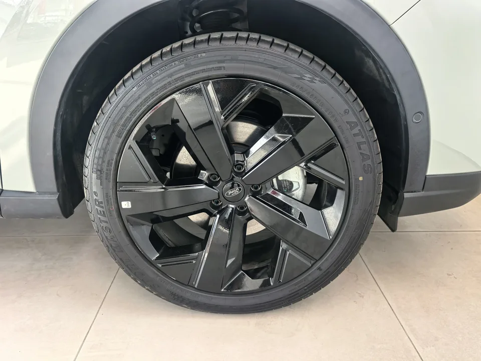 Ford Lingrui PHEV Lingrui PHEV 2025 Elite Edition 2025 — миниатюра 2