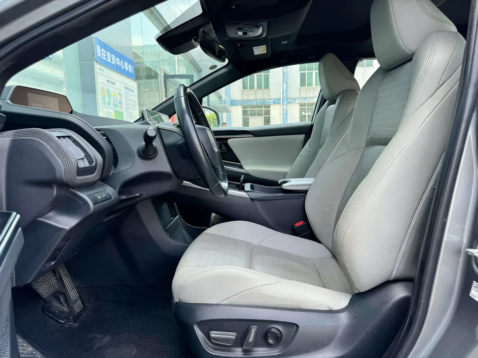 Toyota GAC bZ4X X-Mode 4WD Ultra 2022 — миниатюра 5