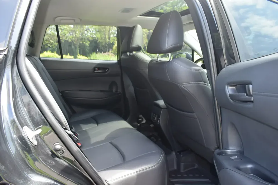 Toyota CorollaCross 2.0L CVT Elite Edition 2024 — миниатюра 5