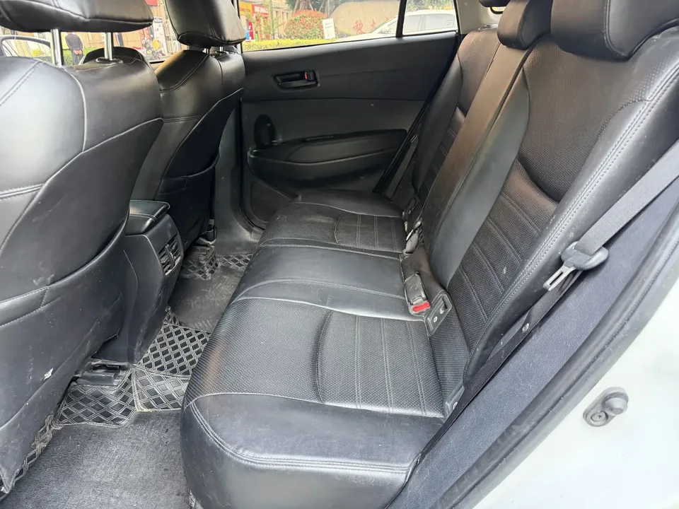 Toyota CorollaCross 2.0L CVT Pioneer Edition 2023 — миниатюра 4