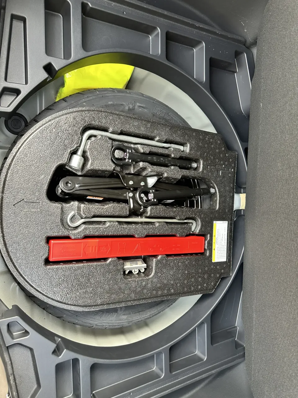 Toyota Frontlander 2.0L CVT sports version 2023 — миниатюра 5