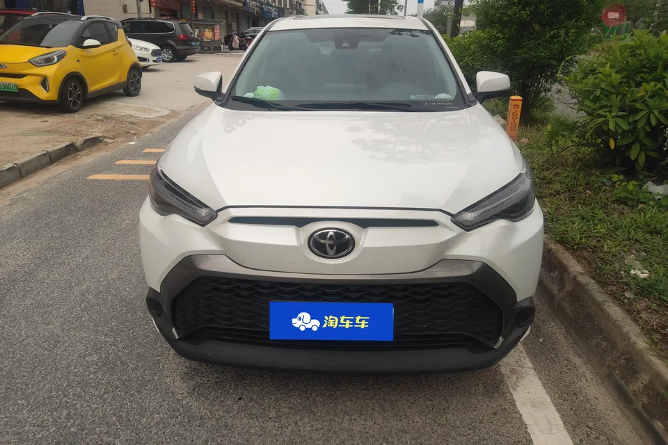 Toyota Frontlander 2022