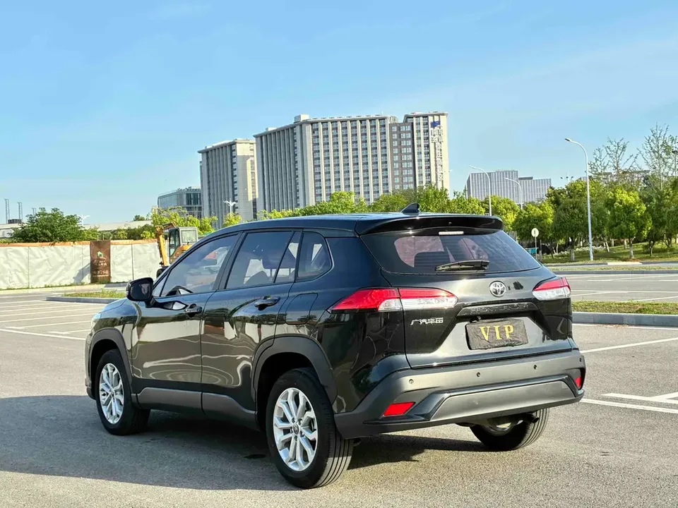 Toyota Frontlander 2.0L CVT Elite Edition 2024 — миниатюра 2
