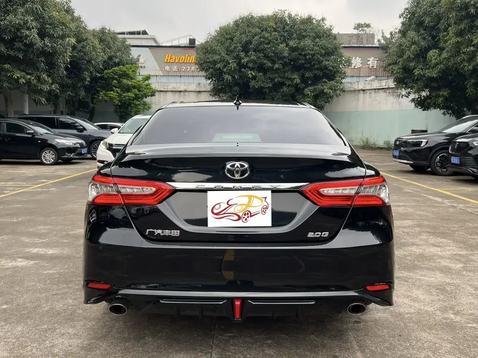 Toyota Camry 2.0GVP Leading Edition 2022 — миниатюра 2