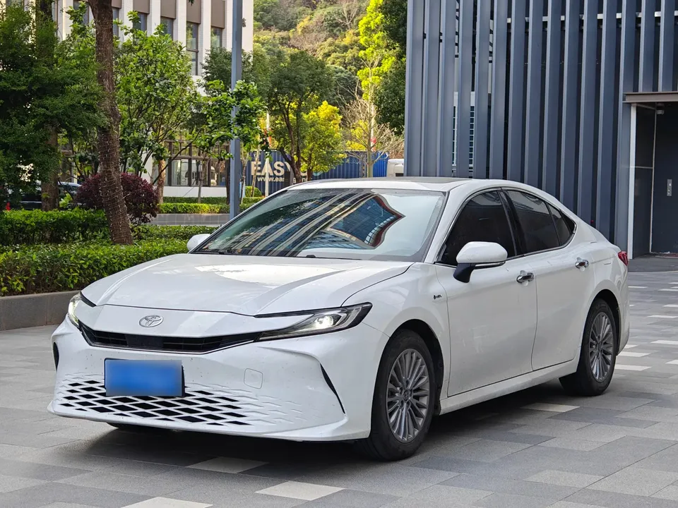 Toyota Camry 2024