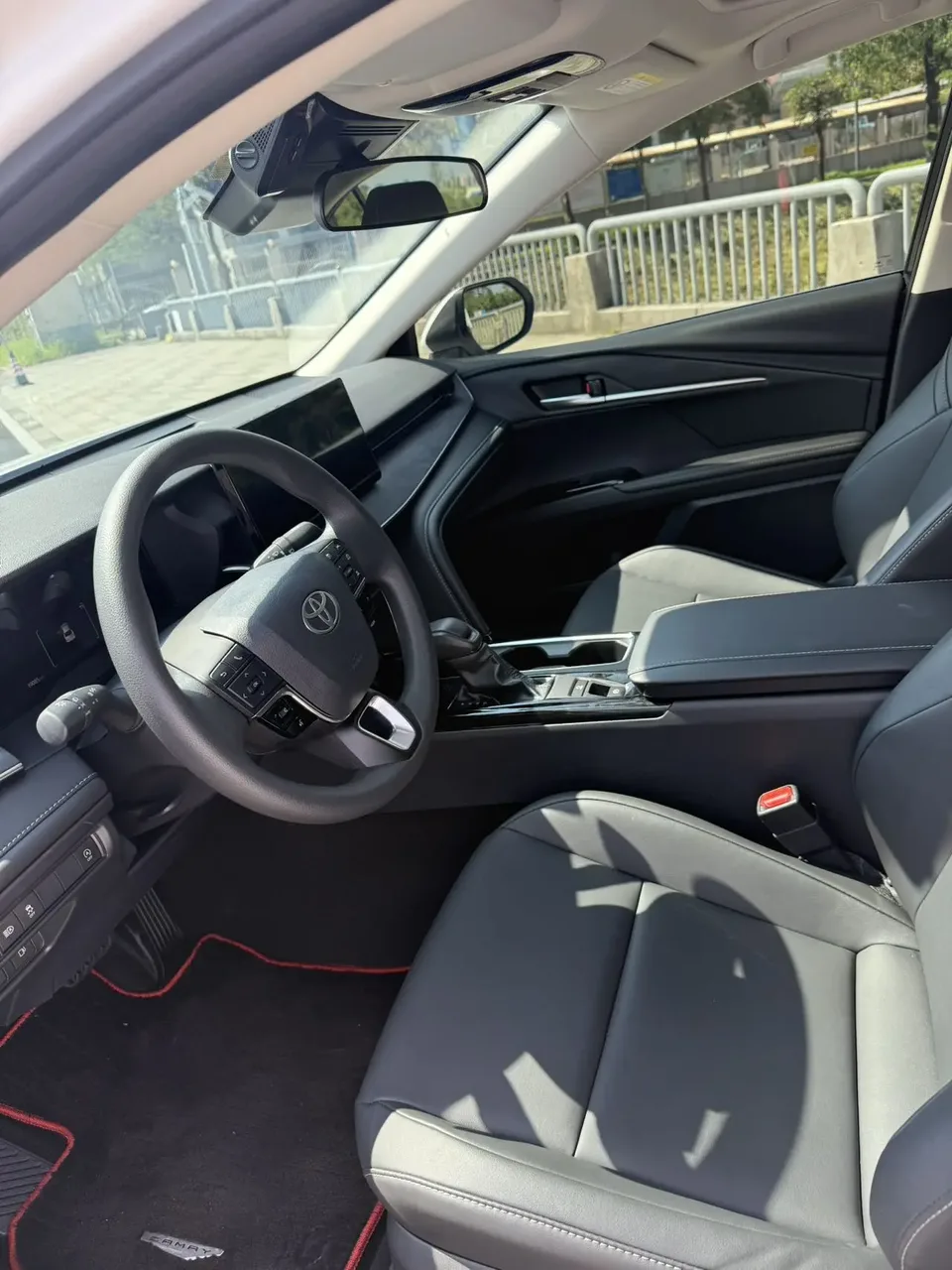 Toyota Camry 2.0GVP Deluxe Edition 2024 — миниатюра 5