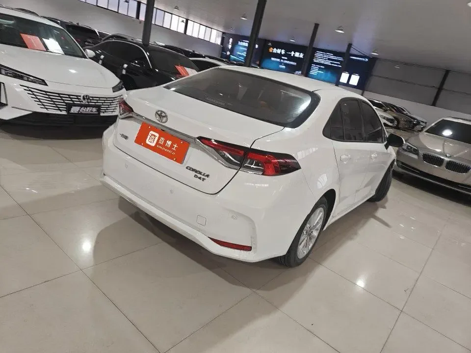 Toyota Corolla 1.2T S-CVT Elite PLUS Edition 2022 — миниатюра 3