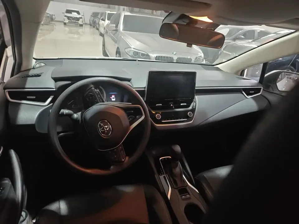 Toyota Corolla 1.2T S-CVT Elite PLUS Edition 2022 — миниатюра 4