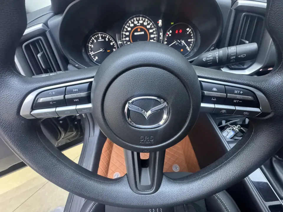 Mazda CX-50 OK 2.0L automatic version 2023 — миниатюра 3