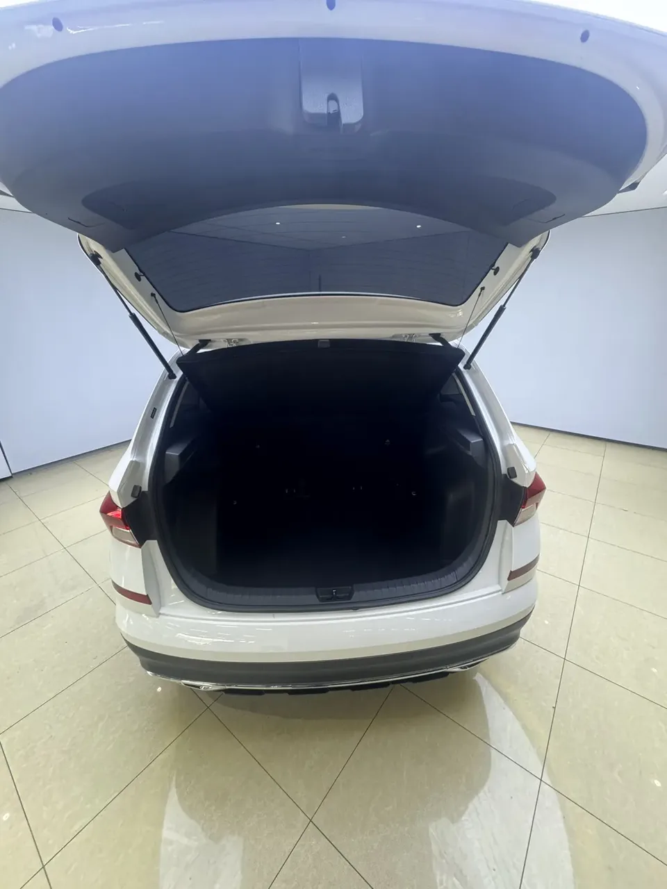 Skoda Comek 1.5L automatic comfort version 2023 — миниатюра 5