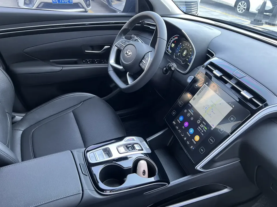 Hyundai tucson l Tucson 2023 Tucson L 1.5T GLX 2WD Elite Edition 2024 — миниатюра 3