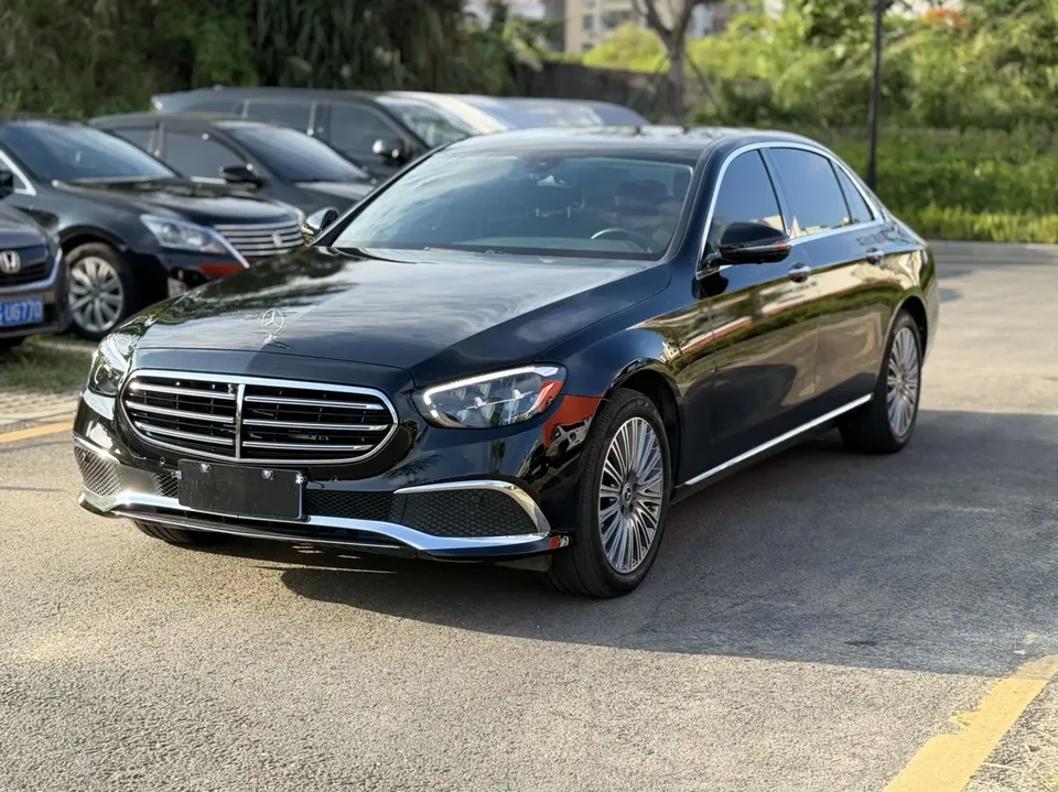 Mercedes-Benz E-Class E-Class 2023 Mercedes-Benz E-Class 2023 E 300 L Fashion Sedan 2023 — photo 1, buy with delivery to Moscow