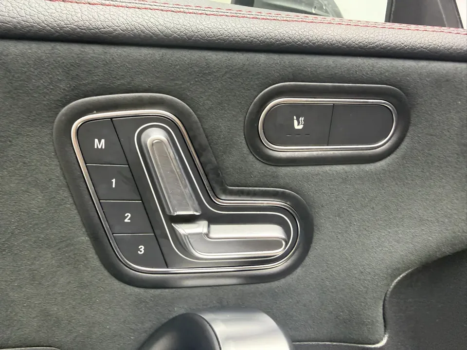 Mercedes-Benz CLA (Imported) Mercedes-Benz CLA 2023 CLA 200 four-door coupe 2022 — миниатюра 2