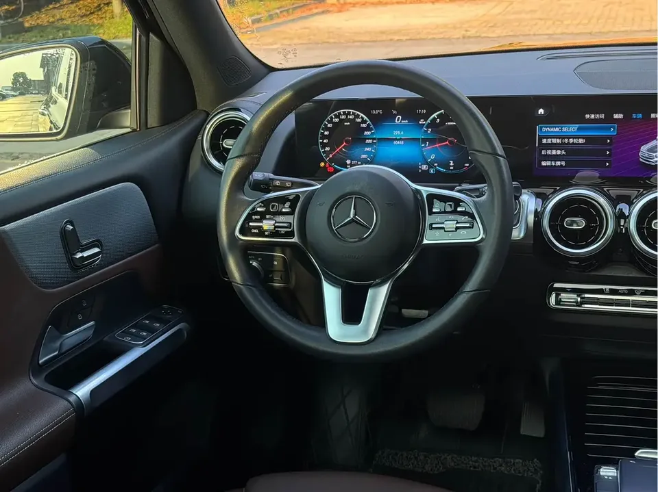 Mercedes-Benz GLB-Class Mercedes-Benz GLB 2023 GLB 200 Dynamic 2023 — миниатюра 2